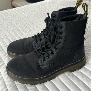 Women’s 7 Men’s 5 Doc Martens Poly Casual Combs